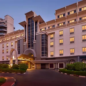 Mövenpick Hotel&apartments Bur Hotel